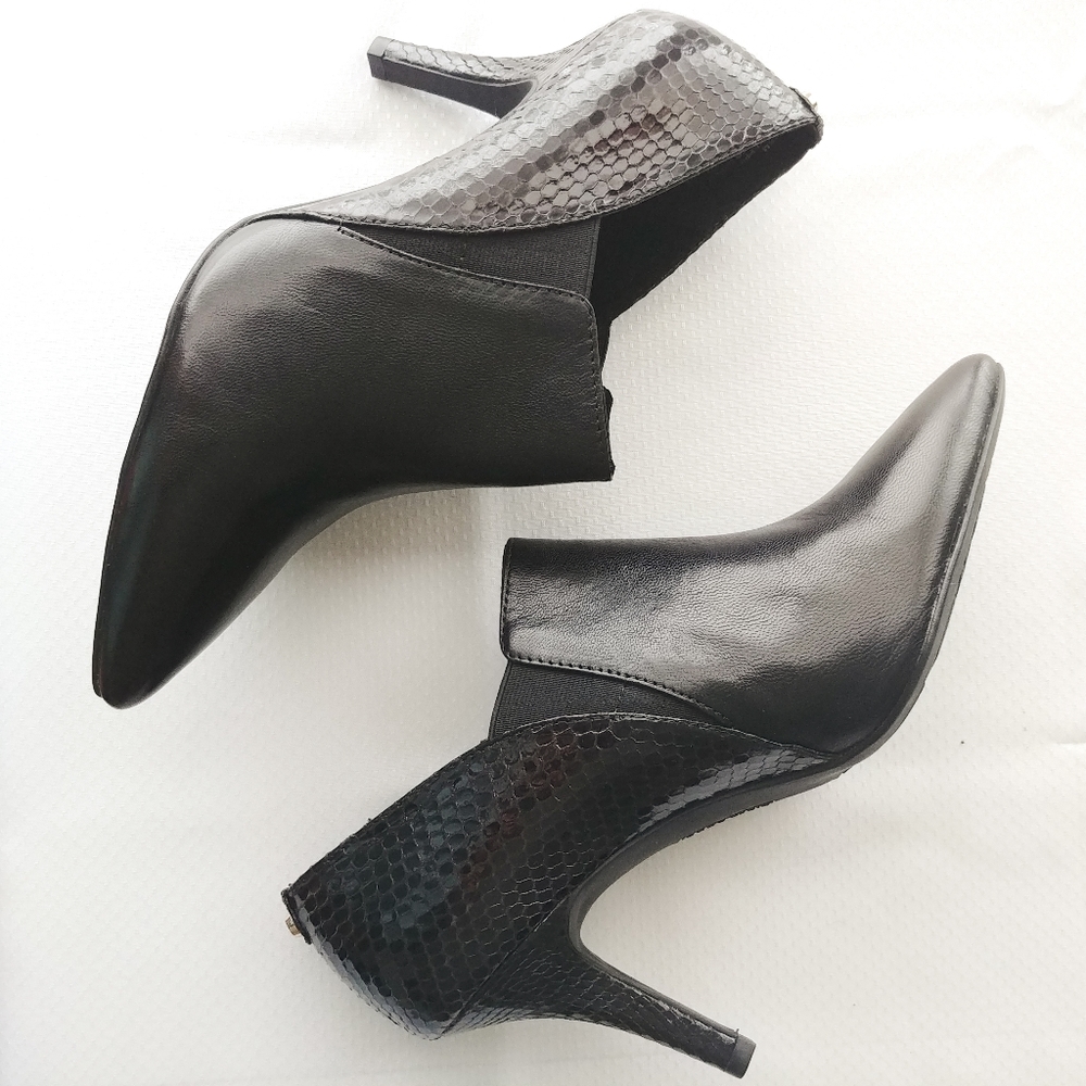 Anne Klein black heeled ankle mules size 9.5